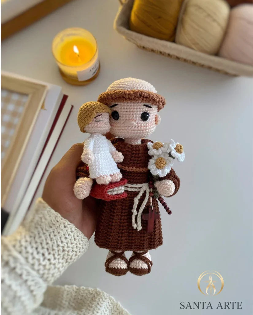 Santo Antônio do Amor e da Providência –  Sagrado em Crochê