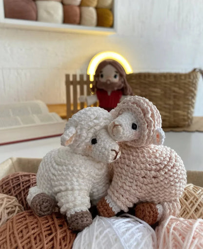 Jesus Cristo Redentor do Amor Eterno – Amigurumi Sagrado em Crochê