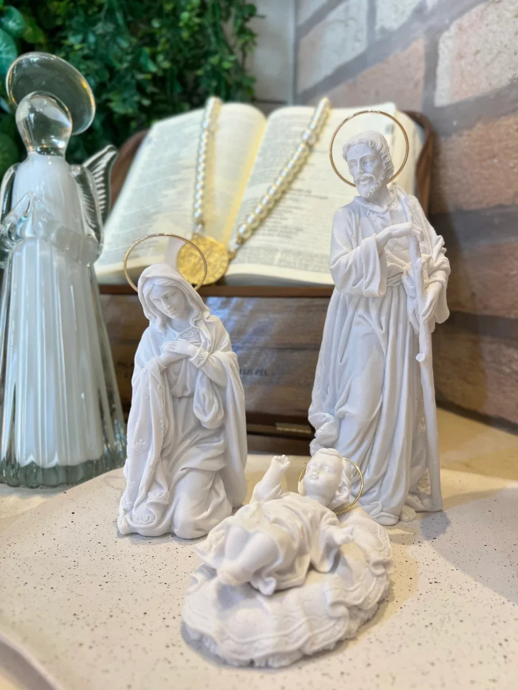 Altar  4 Peças em Pó de Mármore com Resplendor Dourado